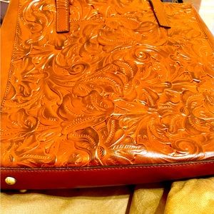 Patricia Nash tote